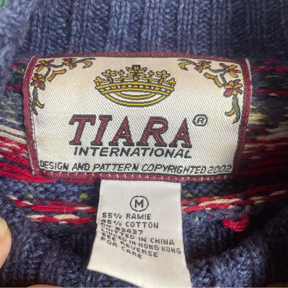 Vintage Tiara International Winter Turtleneck Sweater Size Medium - Picture 14 of 15